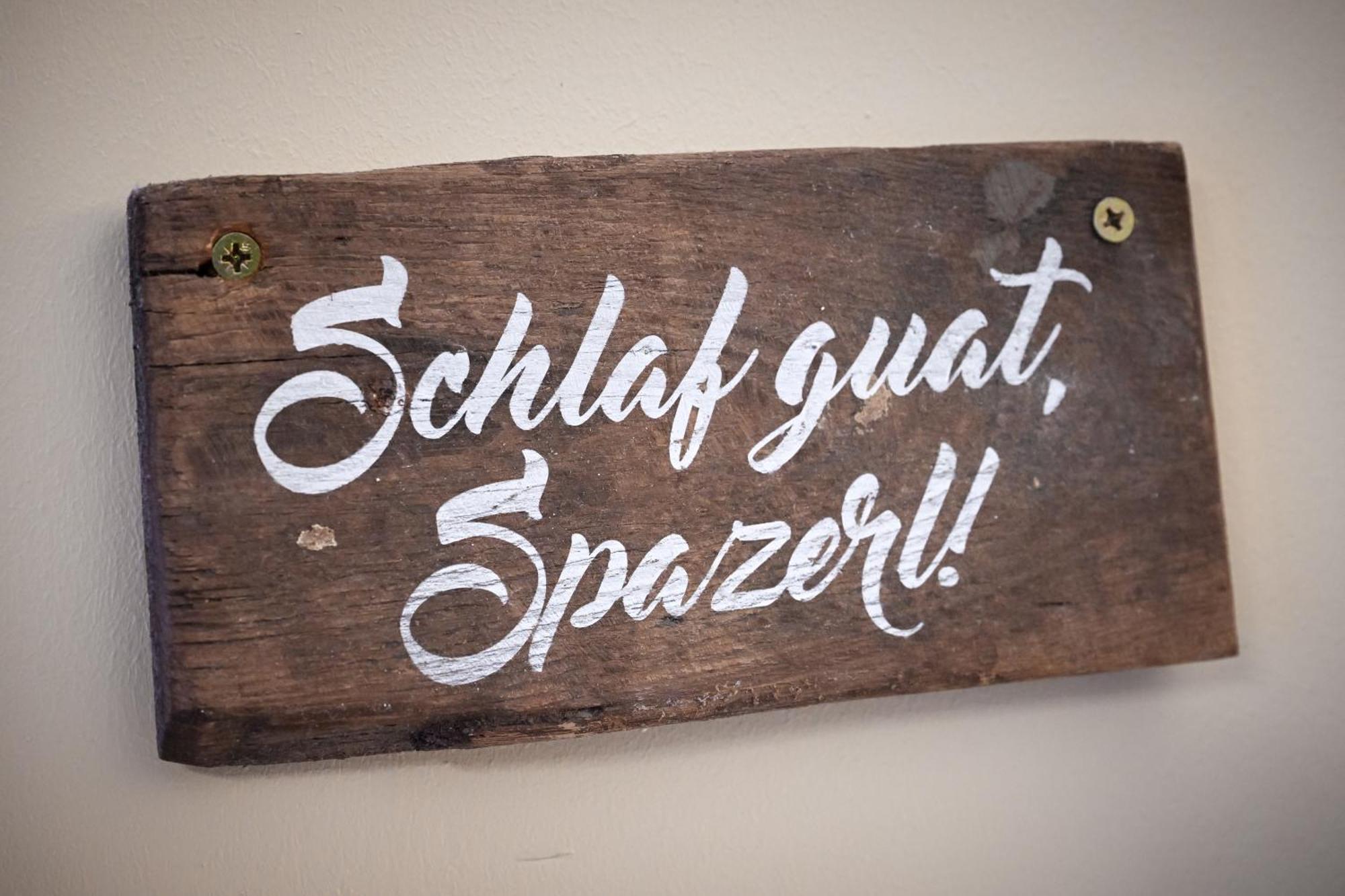 Brauerei Gasthaus Lohhof Im Muenchner Norden, Direkt An Der S1, Naehe Vom Flughafen, Zentrum, A92, Allianz Arena, Ruderregatta Und Schiessanlage G- Hochbrueck Entfernt, Internationale Kueche Unterschleißheim Eksteriør billede
